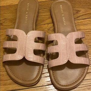 NEW Sandals 7.5